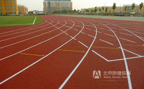 塑膠跑道鋪裝注意事項解析