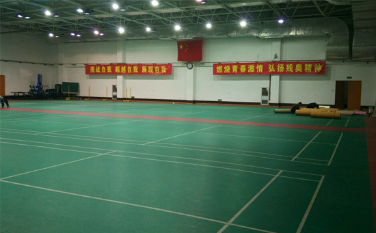 荔枝紋pvc運(yùn)動地膠維護(hù)保養(yǎng)