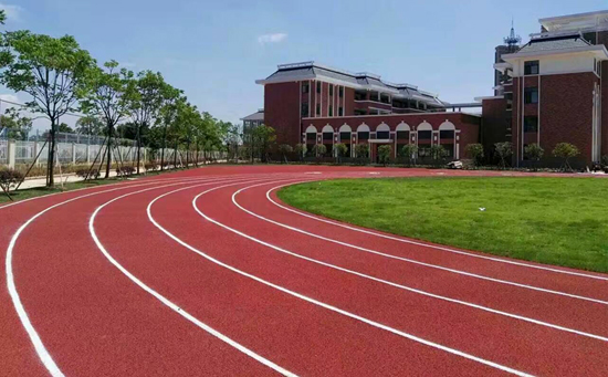 學(xué)校塑膠跑道施工工藝