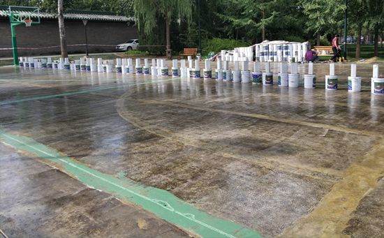 塑膠籃球場(chǎng)地對(duì)基礎(chǔ)質(zhì)量要求