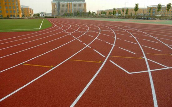 塑膠跑道面層厚度，現(xiàn)有塑膠跑道標(biāo)準(zhǔn)厚度是多少